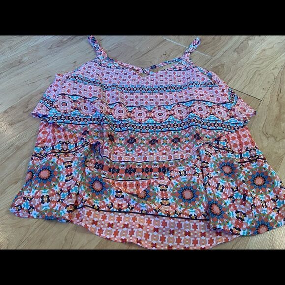 Torrid pink tribal print sleeveless tank top - Picture 2 of 5